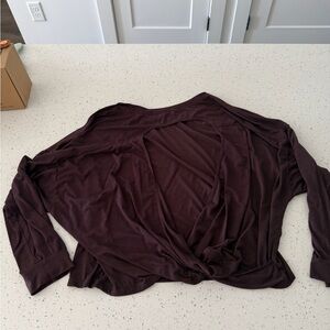 Old Navy Active UltraLite Top in Deep Plum